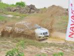 nissan-all-new-navara-jajal-lintasan-off-road_20160521_150203.jpg