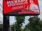 njar-pranowo-yang-berfoto-di-bawah.jpg
