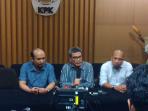 novel-baswedan-dan-johan-budi_20150503_000623.jpg