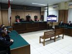 novel-baswedan-tak-hadiri-sidang-vonis-penyiraman-air-keras_20200716_184859.jpg