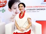 novita-angie-hadiri-peluncuran-inovasi-lifeboy_20160311_153650.jpg