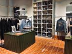 nudie-jeans-buka-nudie-jeans-repair-stop-ke-2_20201231_120841.jpg