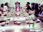 nusron-bertemu-ngo-di-kjri-hong-kong_20170422_155831.jpg