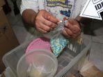 obat-palsu-diamankan.jpg