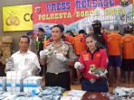 obat-terlarang_20170307_002025.jpg