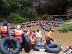obyek-wisata-gua-pindul-yogyakarta_20160411_080550.jpg