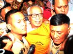 oc-kaligis-ditahan-kpk_20150714_223901.jpg
