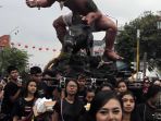 ogoh-ogoh-kuasai-kawasan-malioboro-yogyakarta_20190303_203036.jpg