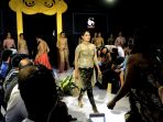 okta-darnadi-ramaian-fashion-show-sanskrit-the-beginning_20180409_135312.jpg