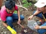 olah-tkp-kasus-pembunuhan_20161114_072221.jpg
