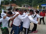 olahraga-perbatasan-di-entikong-dapat-sambutan-dari-masyarakat-entikong_20180701_000052.jpg