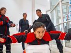 olivia-zalianty-mencoba-latihan-terjun-skydiving_20190324_115847.jpg