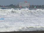 ombak-di-pantai-biaung-denpasar-timur.jpg