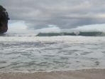 ombak-di-pantai-greweng.jpg