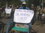 orang-miskin-dilarang-sakit.jpg