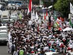 ormas-islam-kawal-sidang-lanjutan-ahok_20161227_180745.jpg