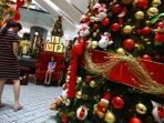 ornamen-natal-di-pusat-perbelanjaan_20201217_201446.jpg