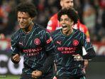 oscar-bobb-dan-rico-lewis-merayakan-gol-manchester-city-di-liga-champions.jpg