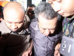 ott-suap-hakim-tipikor-bengkulu-di-kpk_20160524_220030.jpg