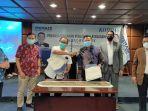 otto-hasibuan-dan-wakil-pimpinan-umum-harian-kompas-budiman-tanuredjo.jpg