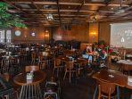 outlet-holywings.jpg