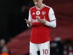 ozil-berdoa-pensiun.jpg