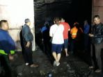 pabrik-busa-di-ngaliyan-terbakar_20180325_083235.jpg