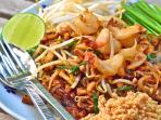 5 Negara yang Memiliki Etika Makan Unik, di India Dilarang Ucapkan Terima Kasih Setelah Makan