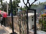 pagar-balaikota-rusak-jakarta.jpg