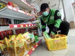 paket-sembako-gratis-bagi-mitra-driver-gojek_20200406_183345.jpg