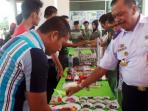 pameran-batu-akik-di-siring-tendean-banjarmasin_20150613_083837.jpg