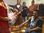 pameran-pekan-kain-tradisional-di-pusat-perbelanjaan-sarinah.jpg