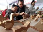 pameran-umkm-indonesia-kreatif-ramai-pengunjung_20170213_121104.jpg