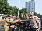 pangdam-jaya-pimpin-apel-gelar-pasukan-di-polda-metro-jaya_20180801_161246.jpg