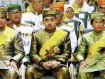 pangeran-brunei-abdul-azim-kiri.jpg