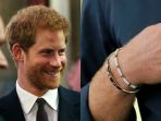 pangeran-harry-kerap-tampil-mengenakan-gelang-motif-tribal-ini-dalam-20-tahun-belakangan_20180626_203331.jpg