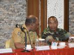 panglima-kodam-pangdam-xviiikasuari-mayjen-tni-joppye-onesimus-wayangkau.jpg