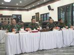 panglima-sampaikan-pengarahan.jpg