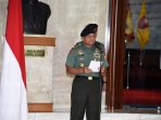 panglima-terima-laporan-korps-kenaikan-pangkat-pati-tni_20160331_084259.jpg