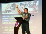 panglima-tni-beri-ceramah-dosen-dan-mahasiswa_20170812_143001.jpg