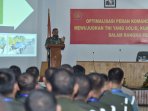 panglima-tni-beri-pembekalan-kepada-238-peserta-rakornis-pom-tni_20160228_195459.jpg