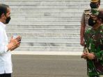 panglima-tni-dampingi-presiden-jokowi-luncuran-paket-obat-dan-vi_20210715_155325.jpg