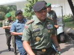 panglima-tni-dan-jajaran-laporkan-rencana-hut-tni-ke-presiden_20150922_212518.jpg