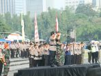 panglima-tni-dan-kapolri-pimpin-apel-gelar-pasukan-ketupat-2018_20180606_152841.jpg