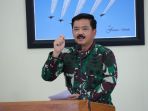 panglima-tni-dan-kapolri-pimpin-rapat-bersama-gugus-tugas-covid_20200710_164058.jpg