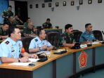 panglima-tni-gelar-video-conference-dengan-pangkotama_20180614_155918.jpg