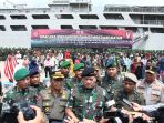 panglima-tni-lepas-keberangkatan-yonif-721makassau-dan-yonif-62_20230401_175448.jpg