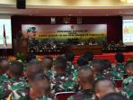 panglima-tni-memberi-pengarahan-siswa-taruna-tni_20180320_122126.jpg