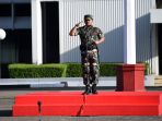 panglima-tni-pimpin-apel-khusus-awal-tahun-2018_20180102_131543.jpg