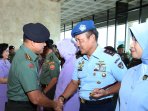 panglima-tni-terima-laporan-kenaikan-pangkat-16-pati-tni_20160608_144455.jpg